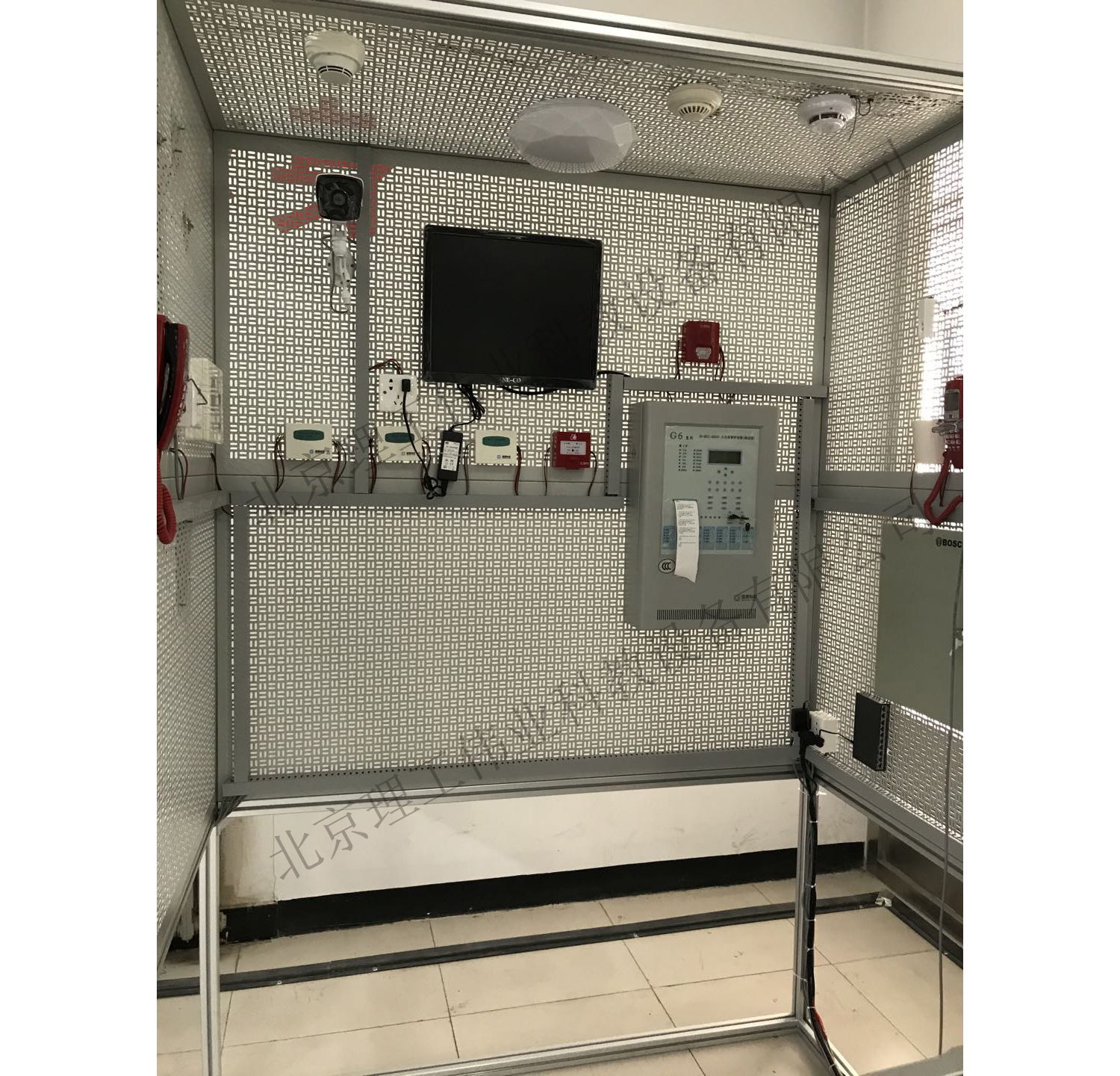 LG-XBX01型 消防探測器及布線(xiàn)實(shí)訓系統