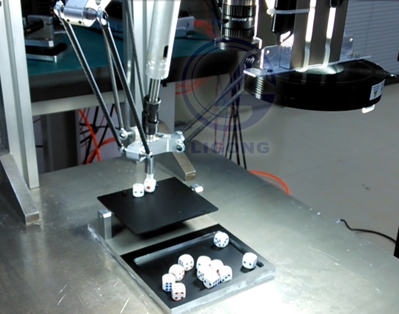 DELTA并聯(lián)工業(yè)機器人